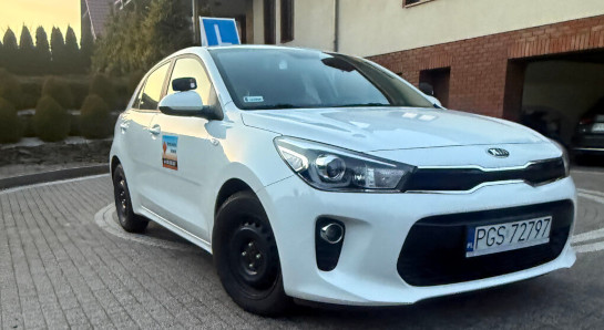 Pojazd do nauki jazdy Kia Rio