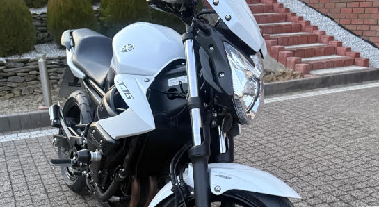Motocykl Yamaha XJ6 do nauki jazdy